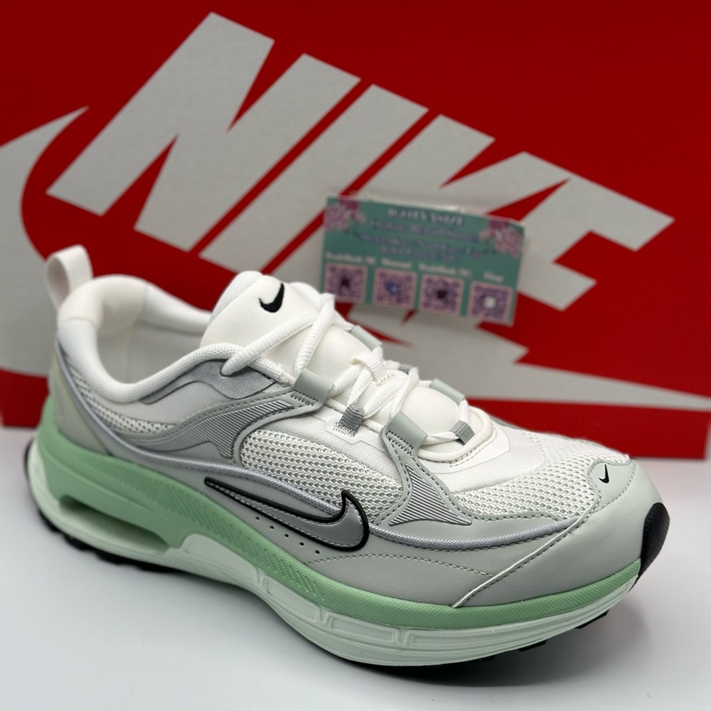 NIKE WOMENS AIR MAX BLISS SNEAKERS (9) DH5128-103